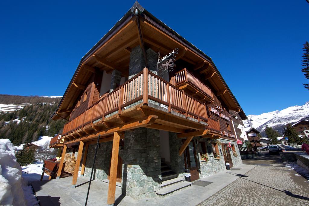 L’Aiglon Champoluc公司